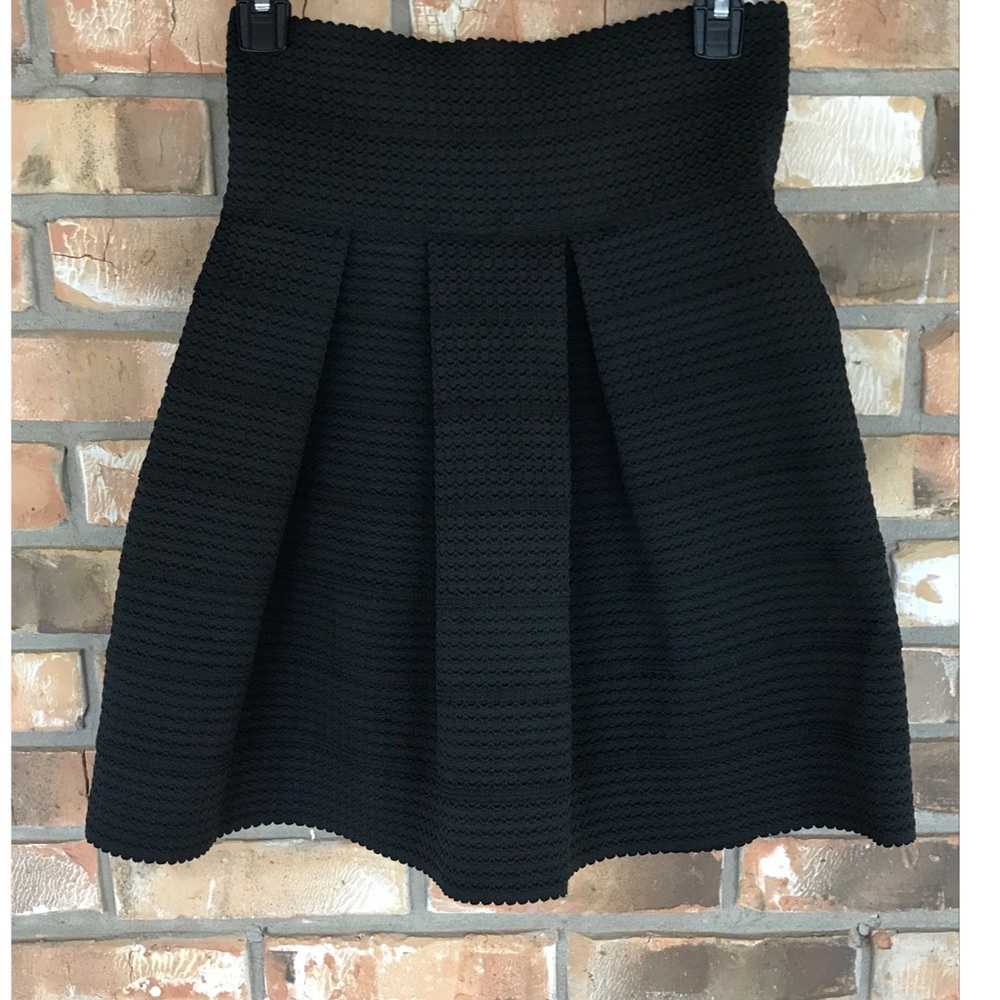 H&M Size Small Bandage Textured High Waisted Skater Mini Skirt A-Line Pleated